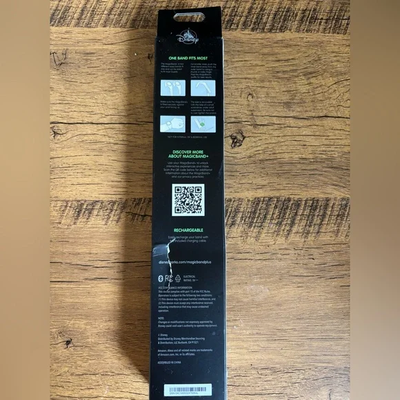 NIB MagicBand Plus - Picture 2 of 3